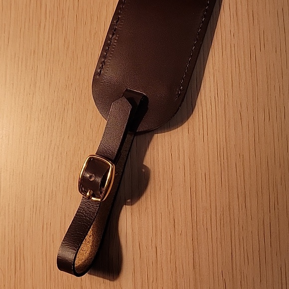 Maroon leather carry on travel bag - Picture 11 of 12